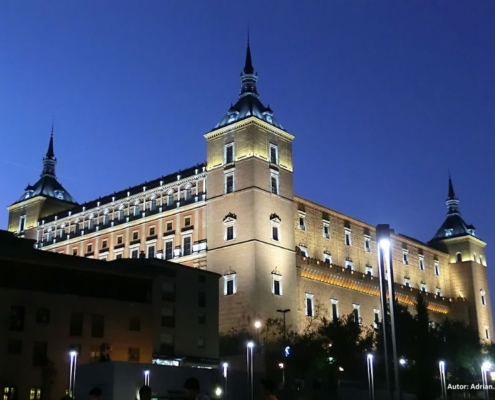 Alcázar de Toledo de noche
