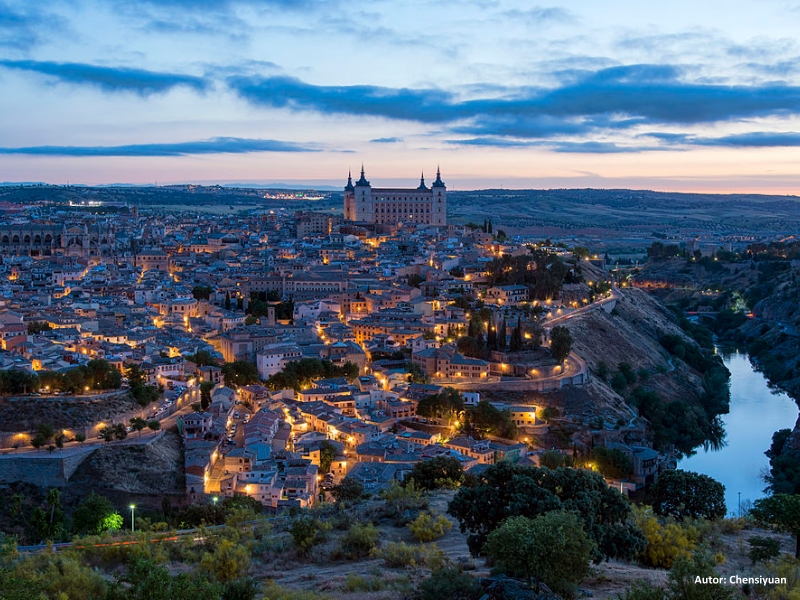 Panorámica de Toledo de noche